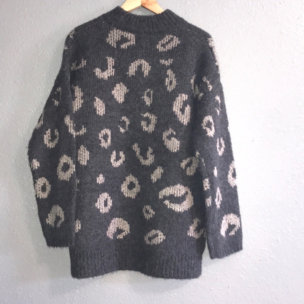 Universal Thread Leopard Oversized Sweater - Picture 5 of 5